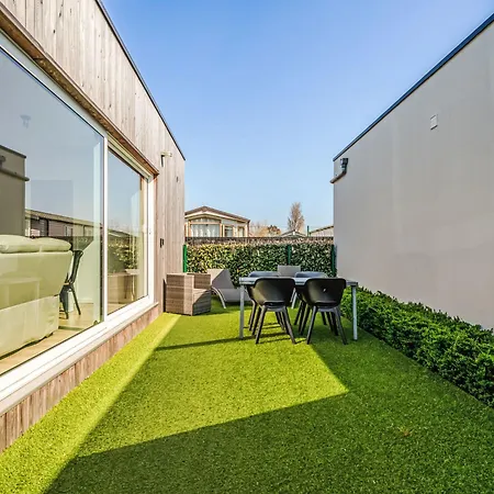 New Dahlia 15 With Parking By Interhome